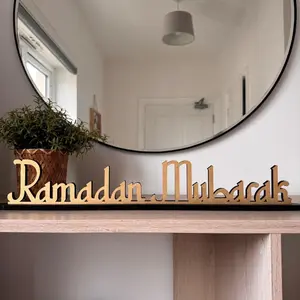 Wooden Ramadan Mubarak Standing Table Sign, Eid Decoration, Traditional Eid Party Decor, Ramadan Home Decor, Stylish Religious Decor, Eid Gift
