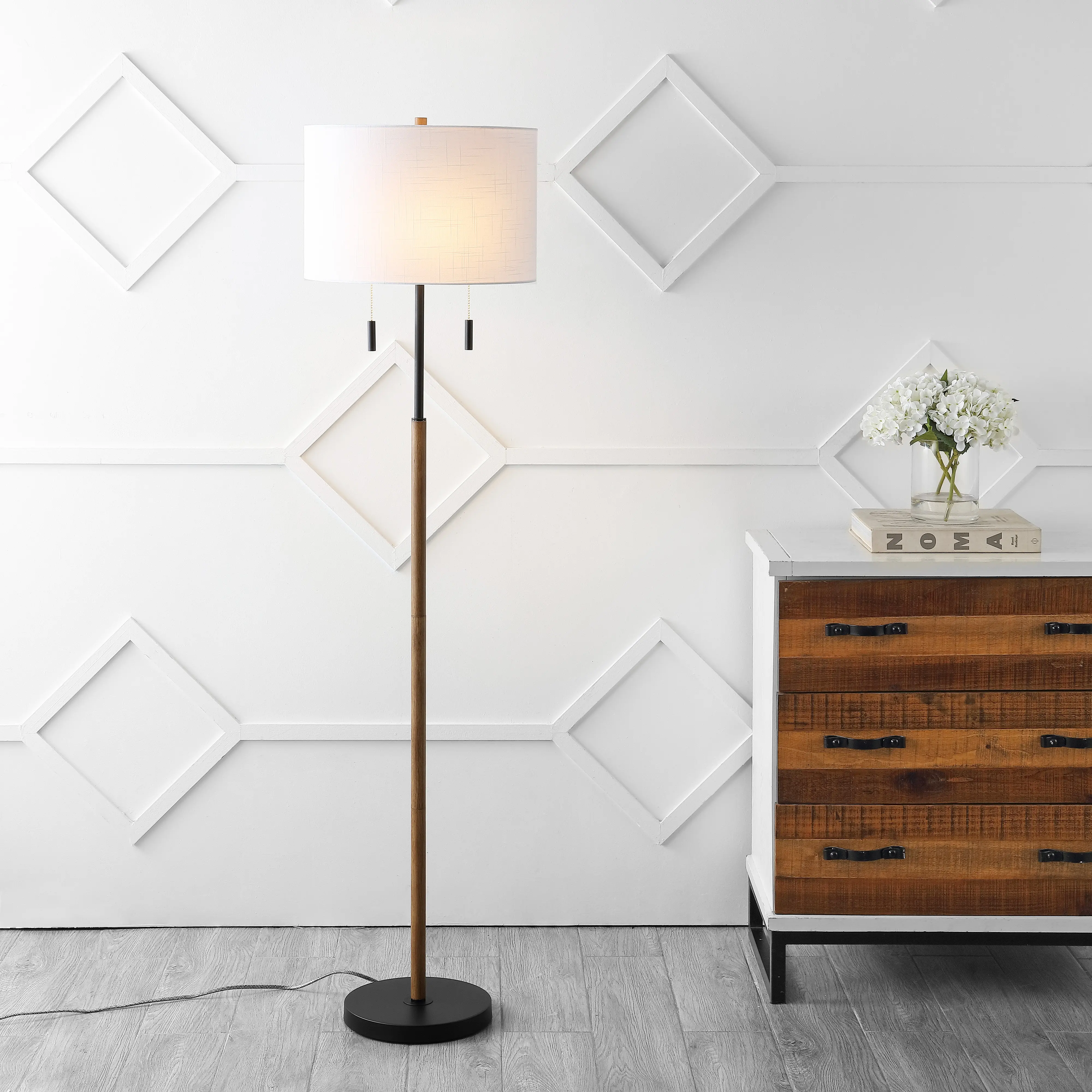 JONATHAN Y Maude Rustic Farmhouse Iron Candlestick Pull Chain LED Floor Lamp - Decorative LED Standing Lamp, Modern Rustic Candle Style Torchiere for Living Room, Bedroom, Decorative Floor Lamp