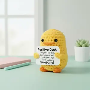 Crochet Duck Ornament, 1 Count Cute Crochet Duck with Positive Card, Desktop Decoration, Creative Gift for Friends & Family, Birthday Gift