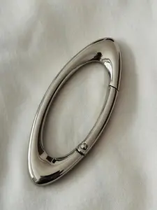 Oval Shaped Keychain Pendant, Zinc Alloy Keychain for Men, Trendy All-match & Exquisite Keychain for Birthday Gift