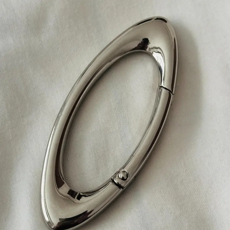 Oval Shaped Metal Carabiner Keychain, Zinc Alloy Hook Carabiner Clip for Men, Carabiner Hooks, Trendy Versatile & Exquisite Accessory for Birthday Gift