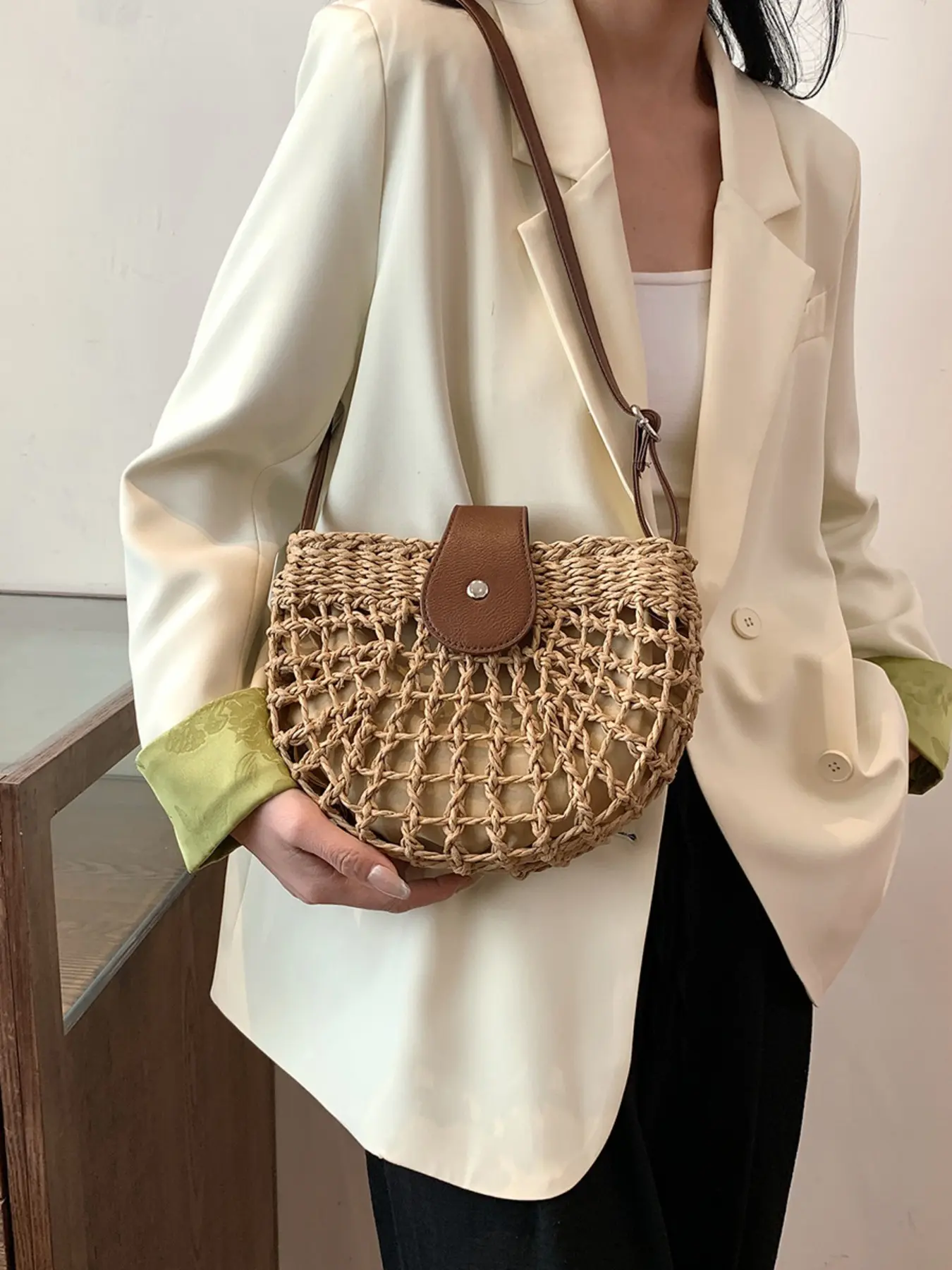 Boho Half-Circle Straw Bag, Elegant Women's Everyday Shoulder Bag, Summer Beach Fashion, Back-To-School Style, Perfect for Fall and Daily Use