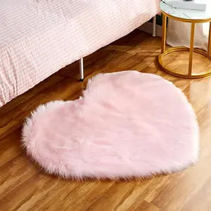 1 Piece Heart Shaped Indoor Carpet, Fluffy Area Rug, Decorative Rugs, Rectangle Home Decorative Mat, Anti-slip Soft Floor Mat For Living Room Bedroom Kids Playroom Nursery Home Decor