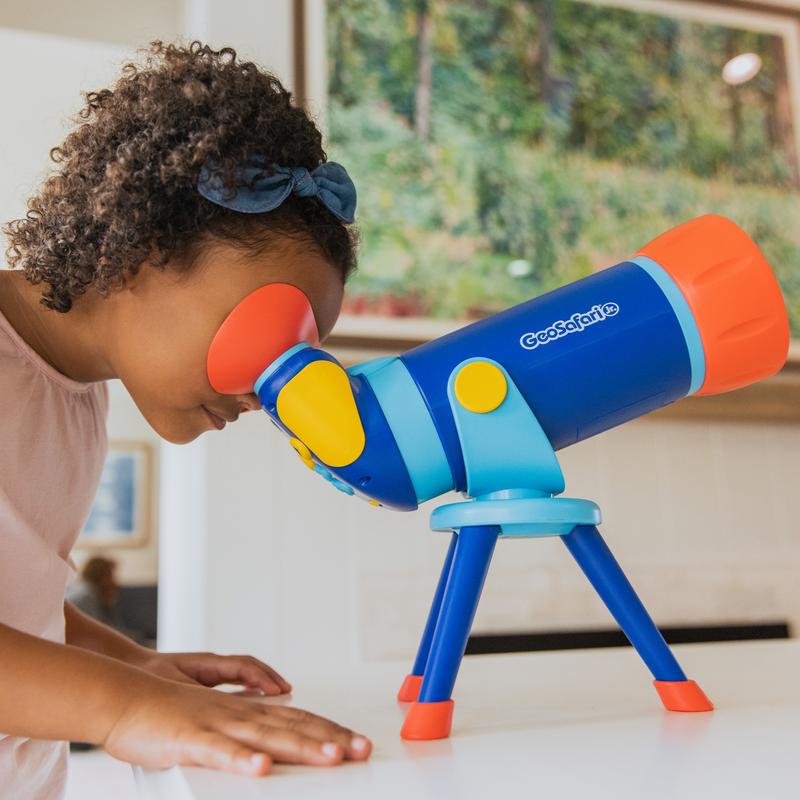 Educational Insights GeoSafari Jr. Talking Space Explorer, Preschool Science STEM Toy, Gift for Kids Ages 4+