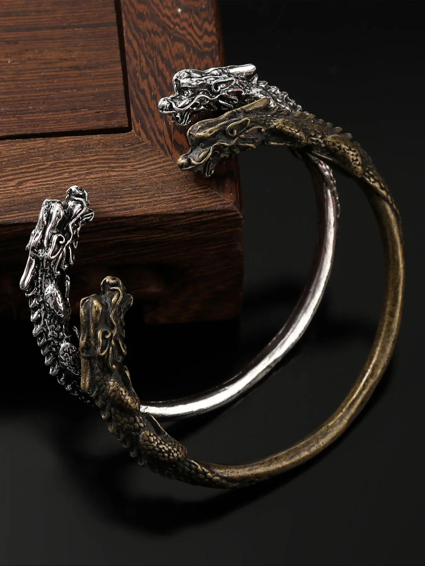 Vintage Dragon Open Bracelet, Metal Bracelet, Fashionable Bracelet, Adjustable Punk Animal Charm, Party Accessory, Valentine's Day Gift, Father's Day Present