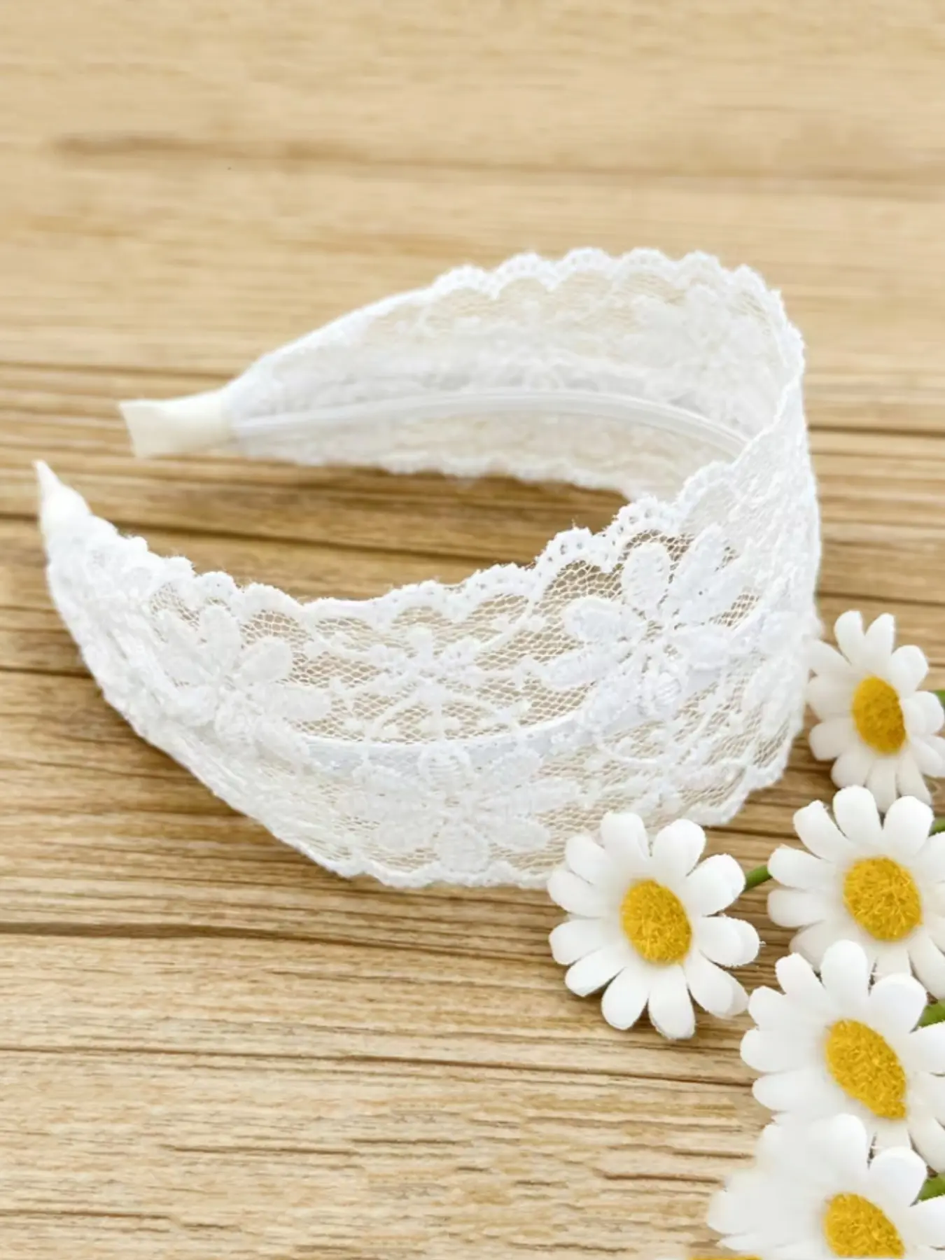 Elegant Floral Embroidered Lace Fashion Headband for Women, Retro Ruffled Design, Perfect for Weddings, Nurses' Day, Formal Events, Flower Headband