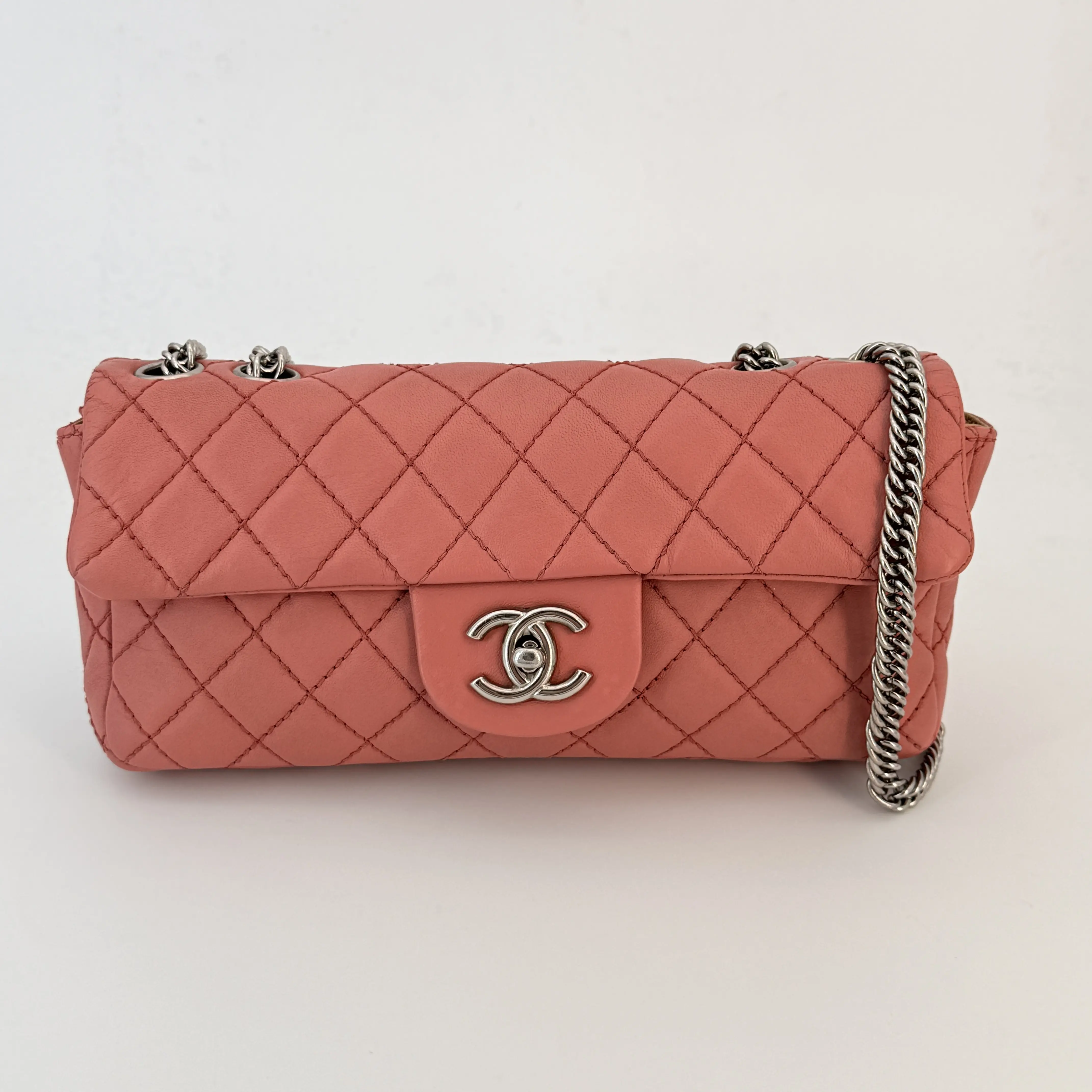 Pre-owned CHANEL calfskin Shoulder Bags Pink Timeless Flap Shoulder Bag