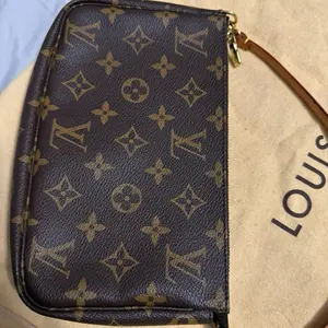 Pre-owned Louis Vuitton canvas Small Leather Goods PreOwned Pouchette te