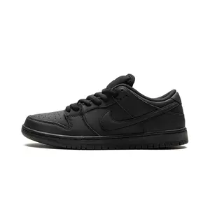 SB Dunk "Triple Black" FJ1674 001