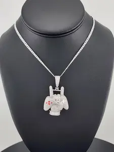Gaming-Inspired 925 Silver Necklace – Hand & Controller Pendant