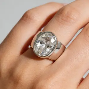 1Pc Hip Pop Wide Band Ring with Sparkling Zirconia, Anniversary Gift, Durable Everyday Jewelry for Parties & Celebrations (No Box)
