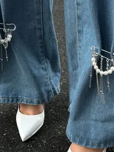 Trendy Fashion Pearl Chain Tassel Ankle Bracelets, Creative Denim Pant Accessories, Chic Brooch Pendant for Women's Style, Elegant Fashion Accessories