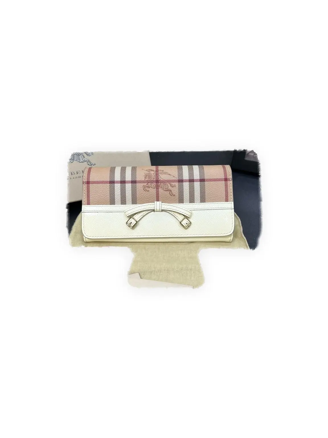 Pre-owned BURBERRY Haymarket Check coated canvas with leather trim Small Leather Goods Bow Continental Wallet Beige check with ivory/cream leather and gold tone hardware Very Good S013260710043