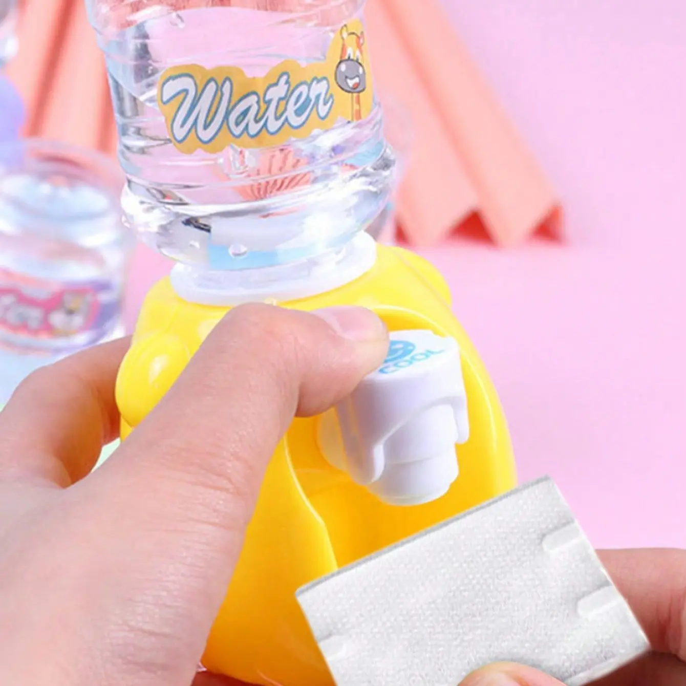 Creative Press on Makeup Water Bottle Set, Easy-To-Use Design Like Dispenser, Ideal for Makeup Removal, Pack of 4 Pieces, Versatile Dispenser Bottle, Dispensing Bottle