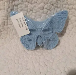 Skull Butterfly Soap Bar - Elegant Design with Natural Ingredients - Ideal for Daily Care and Hygiene