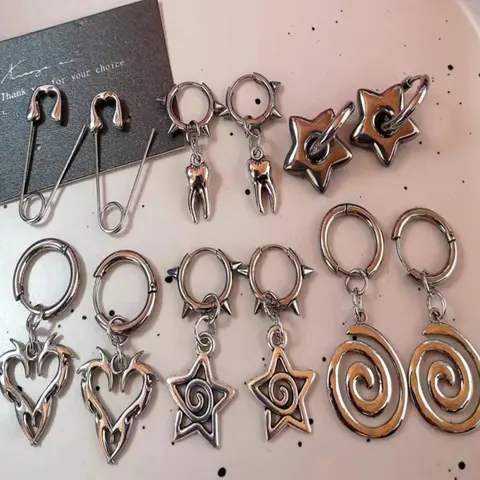 Punk Thorn Heart Star Spiral Tooth Rivet Earrings, Unisex Gothic Decadent Hip-Hop Y2K Vintage Jewelry, 6 Pairs Set, Punk Style Earrings