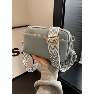 Women's Crossbody Bag Minimalist Plain Color Zipper Bag with Adjustable Strap High-Quality Daily Commuting Bag for School or Work