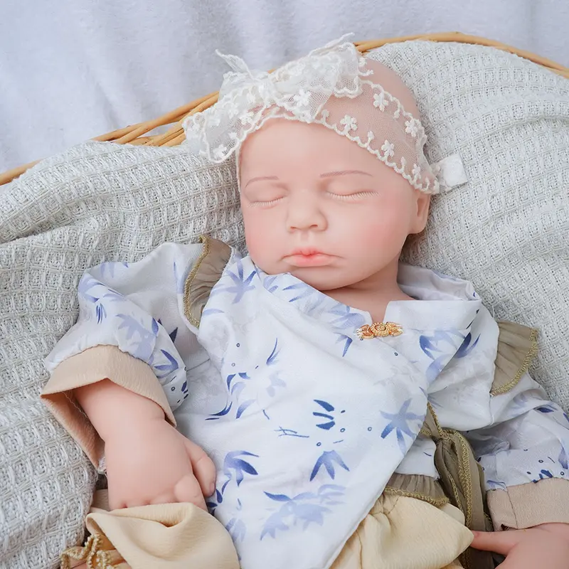 FunCuddle NO.10 18.9-in Full Silicone Reborn Baby Doll, Lifelike Newborn Doll with Realistic Newborn Baby Skin, Full Silicone Body Feels Lifelike, Unisex Roleplay Toy, Girl's Companion, Exquisite Packaging