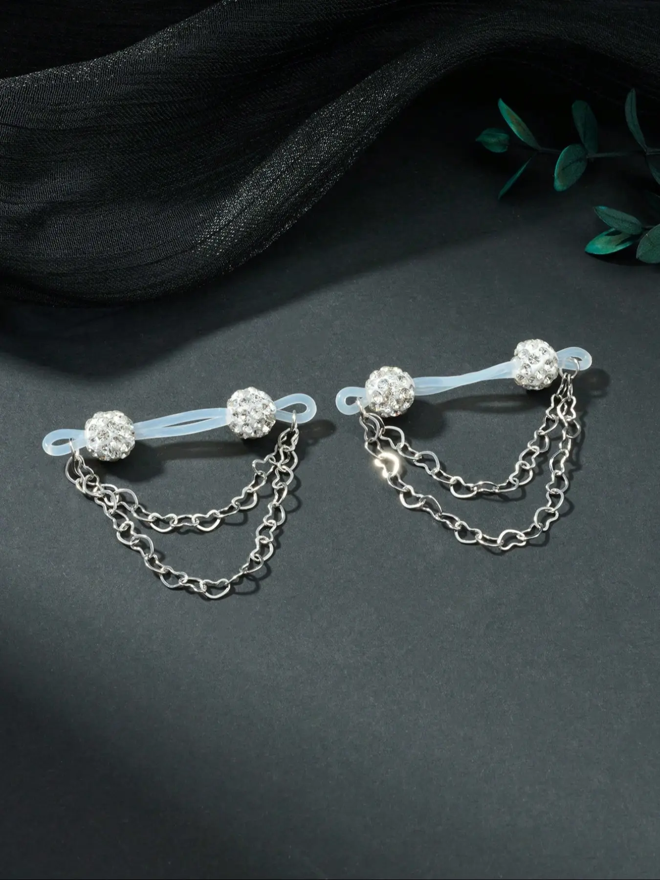 1pair Cute Rhinestone Fake Nipple Rings For Women for Daily Decoration Fake Nipple Piercing Silicone Nipple Noose Nipple Cuff Non Piercing Nipple Rings Dangle Heart Chain Fake Nipple Jewelry Silver Pink Red Black Bule Chic Body Jewelry Wearable Jewelry