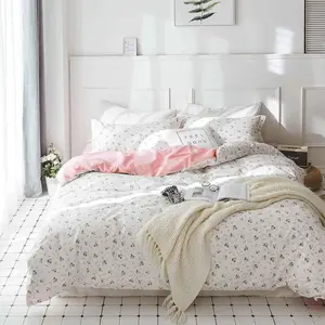 Pink Floral Comforter Set Queen Size, 3pc White Farmhouse Flowers Leaves Botanical Pattern Microfiber Comforter Set, All Season Soft & Lightweight Reversible Comforter for Girl 90"x90"