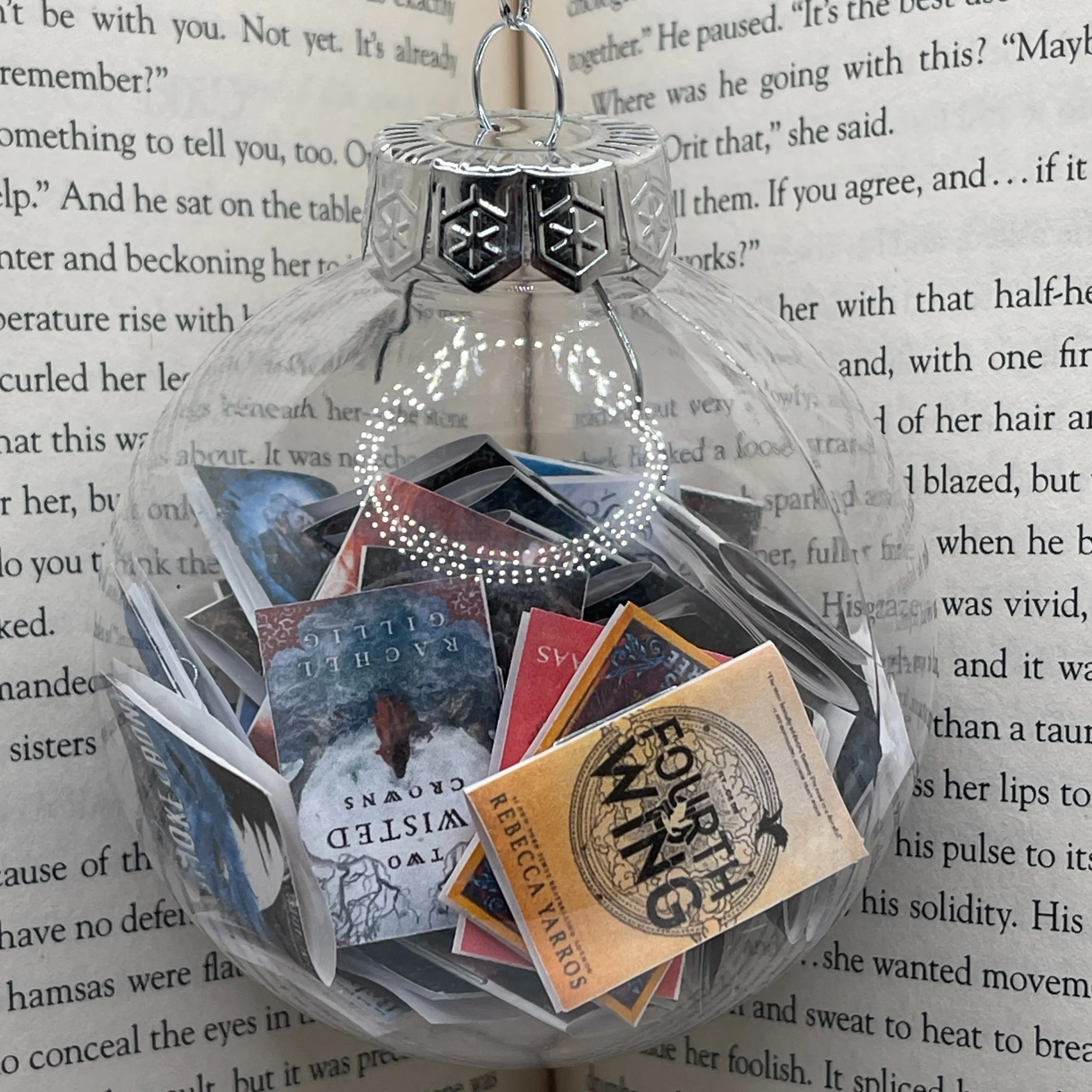 Fantasy Romance Mini Book Ornament with 40 Popular Novels Clear Plastic 3.15" Home Decor Featuring Fourth Wing by Rebecca Yarros and A Court of Thorns and Roses by Sarah J. Maas
