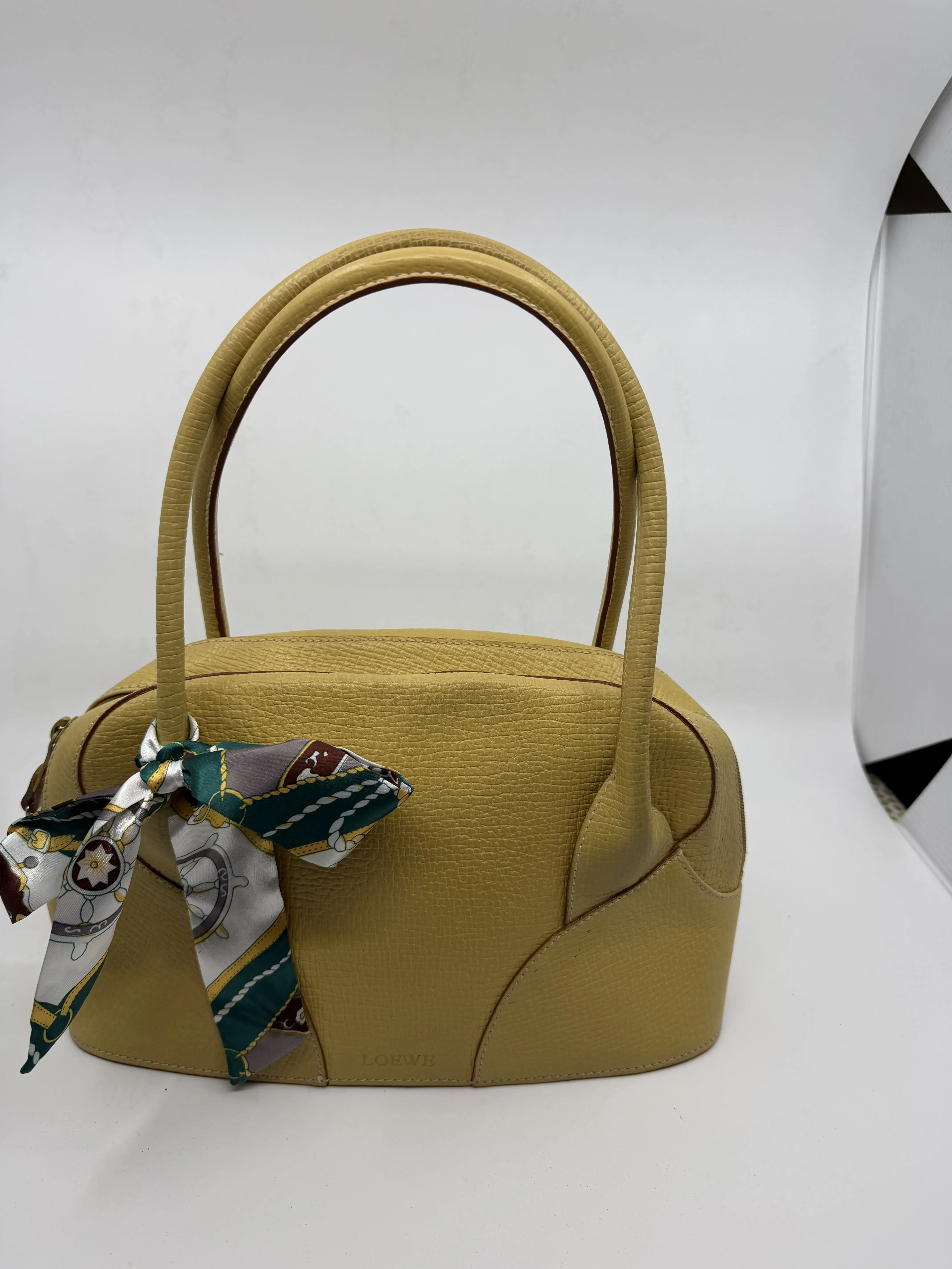 Pre-owned Loewe leather bowling bag Yellow
