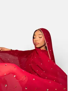 Elegant Embroidered Headscarve (Gabasaar)