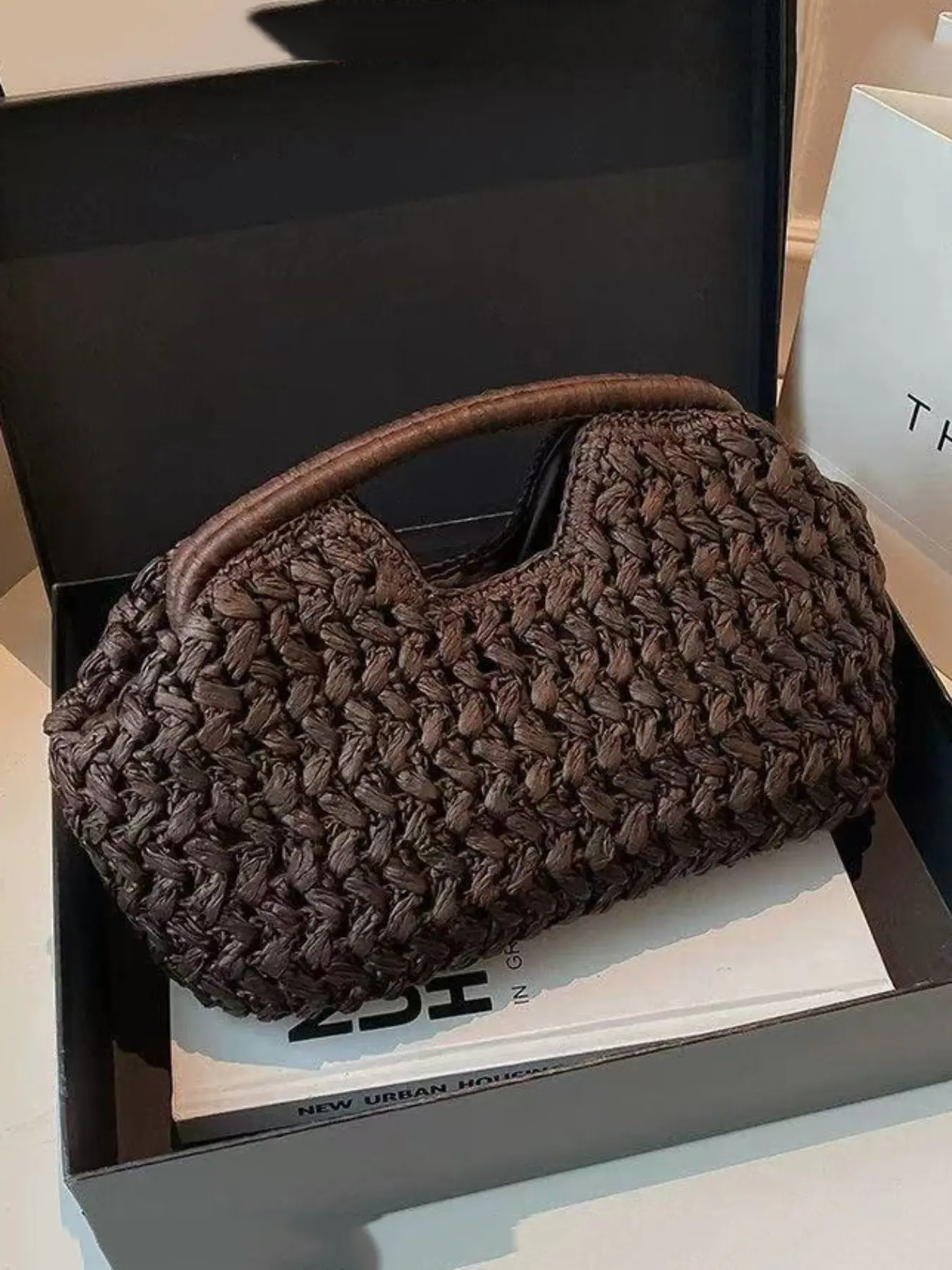 Handwoven Straw Handbag for Women, Casual Beach Vacation Tote Bag, New High-Quality Texture, All-Seasons Fashion Accessory