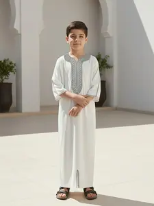 Muslim Traditional Boy Thobe Embroidered V Neck, Seven-Sleeve Side Pockets, Suitable for 8-12 Year Old Boys, Comfortable Fashion