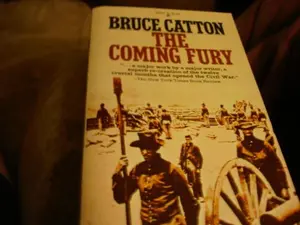 USED Book - Coming Fury by Bruce catton (Paperback) - english