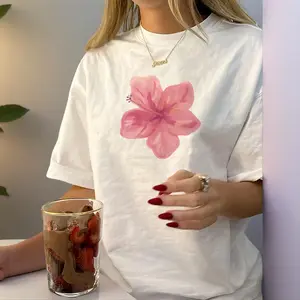 Women's Vintage Floral Print T-Shirt - Casual Crew Neck, Short Sleeve, Lightweight  Pink Flower Design, Summer Top for Casual Attire, Ladies T Shirts