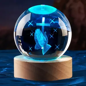 1pc 3D Interior Carved Pattern Hand Held Cross Crystal Decorative Ball - Colorful Light Night Light Decoration, Religious Art, Perfect for Thanksgiving Advent Day Hanukkah Decoration Gift, 60MM/2.4inch