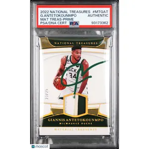 Giannis Antetokounmpo PSA 2022 Panini National Treasures Autograph Patch Auto