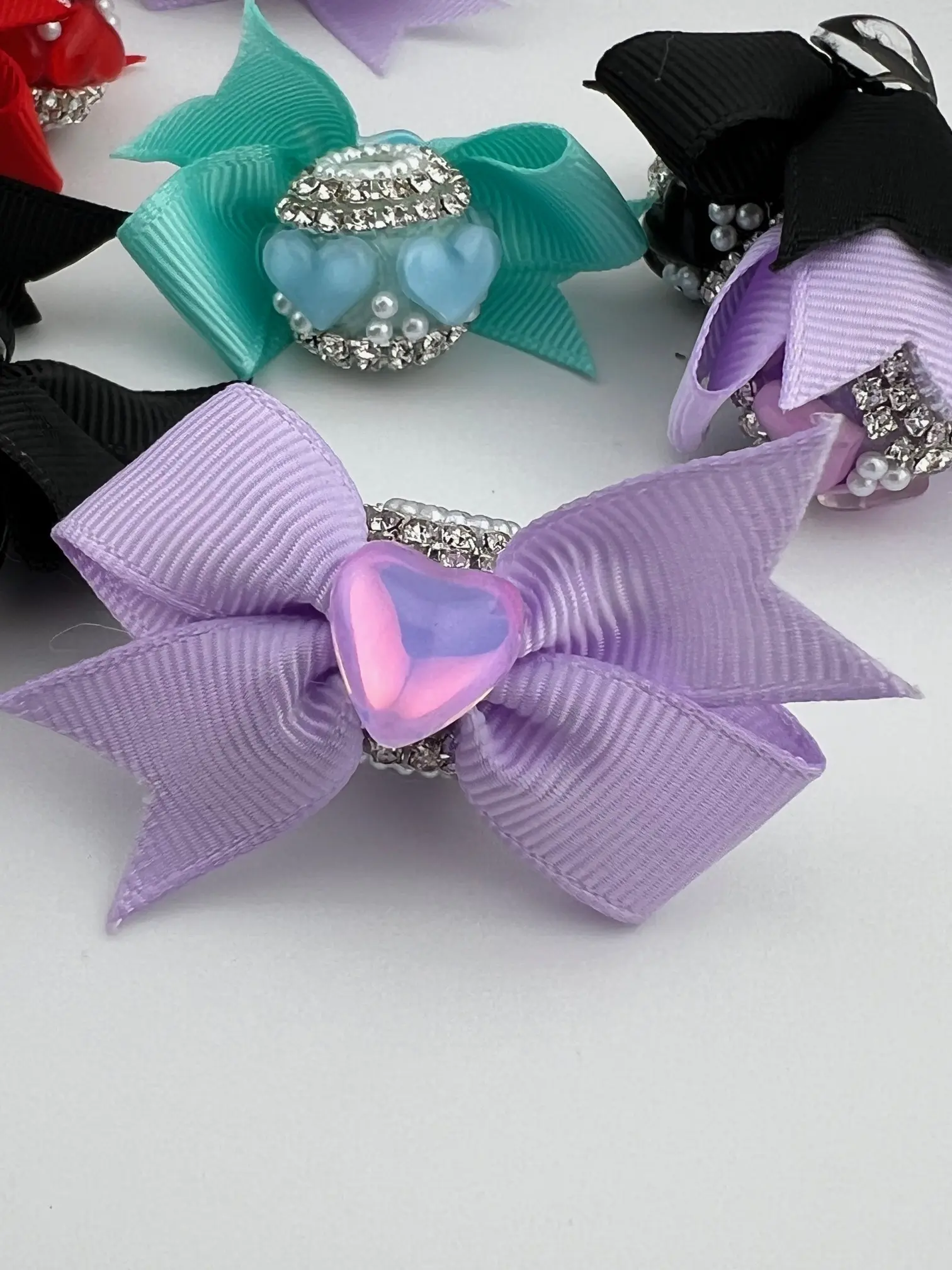 D6-Snigle Bow Heart 16mm Bead 4 pack - Unique Design with Glamorous Sparkle