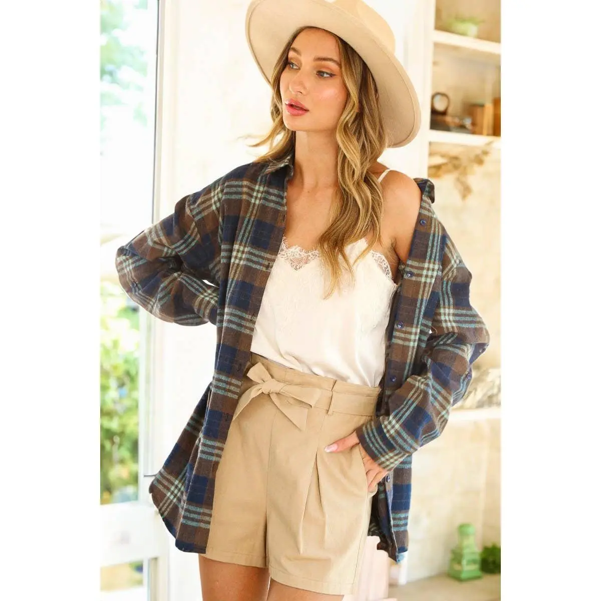 Collared Pocket Detail Roll-Up Sleeve Plaid Shirt