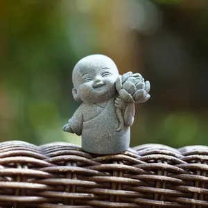 1pc, a Mixed Material of Green Sandstone And Resin, a Small Statue of a Monk Holding a Lucky Four-Leaf Clover Or a Zen Lotus Flower, Suitable for Decoration in Living Rooms, Yoga Rooms, Meditation Spaces, Tea Rooms, Stud