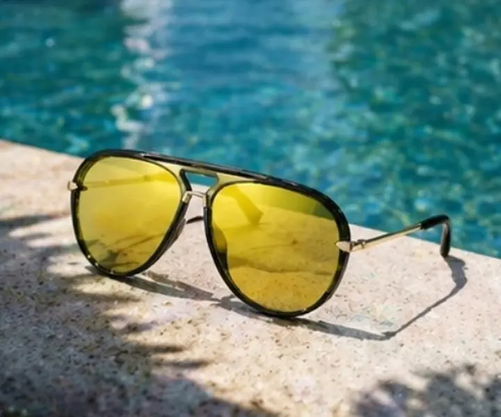 Casual Aviator Sunglasses – Colored Lenses with Durable Lightweight Frame