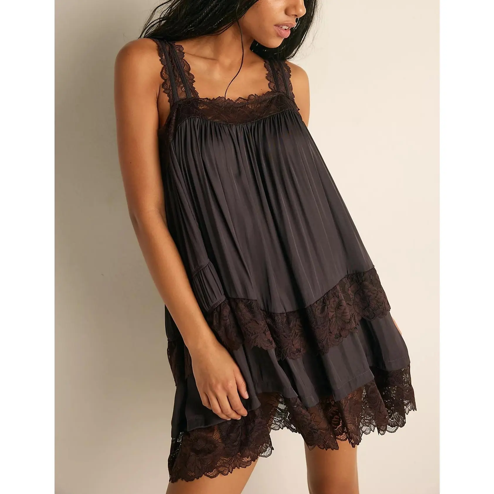 Women Square Neck Lace Trim Sleeveless Mini Slip Dress, Spaghetti Strap Loose Flowy Tiered Ruffle Lace Hem Babydoll Sundress, Lightweight Casual Shift Short Dress for Summer Beach Vacation Bridal Shower Wedding Guest
