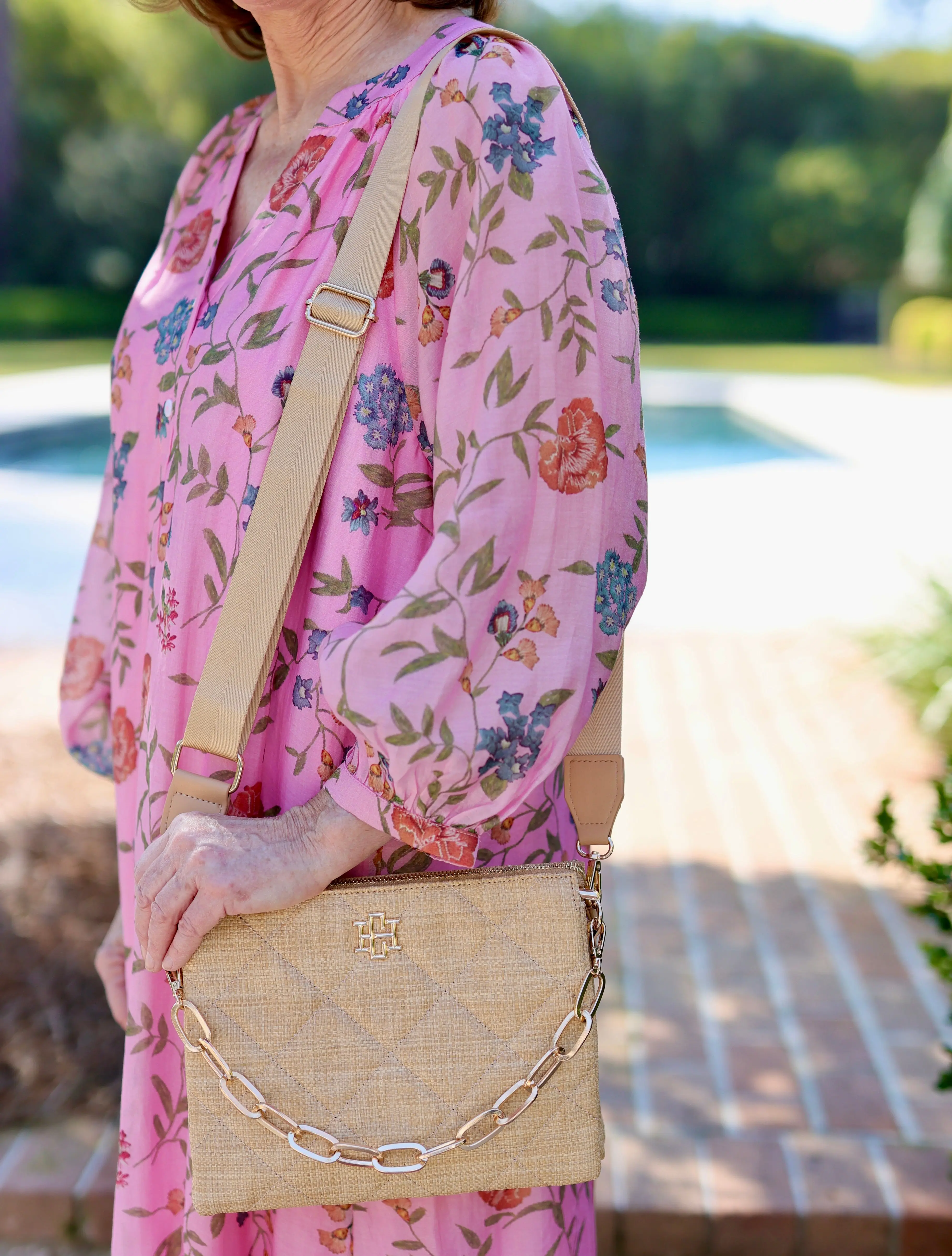イントロパック　ガーディ　ウィンディ adrienne vittadini crossbody bag - TikTok Shop