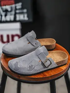 Buckle Mule Shoes with Wave Pattern Design, Fashionable and Comfortable Casual Footwear for All Seasons, PU Leather Upper and Rubber Sole, Casual Shoes Clogs