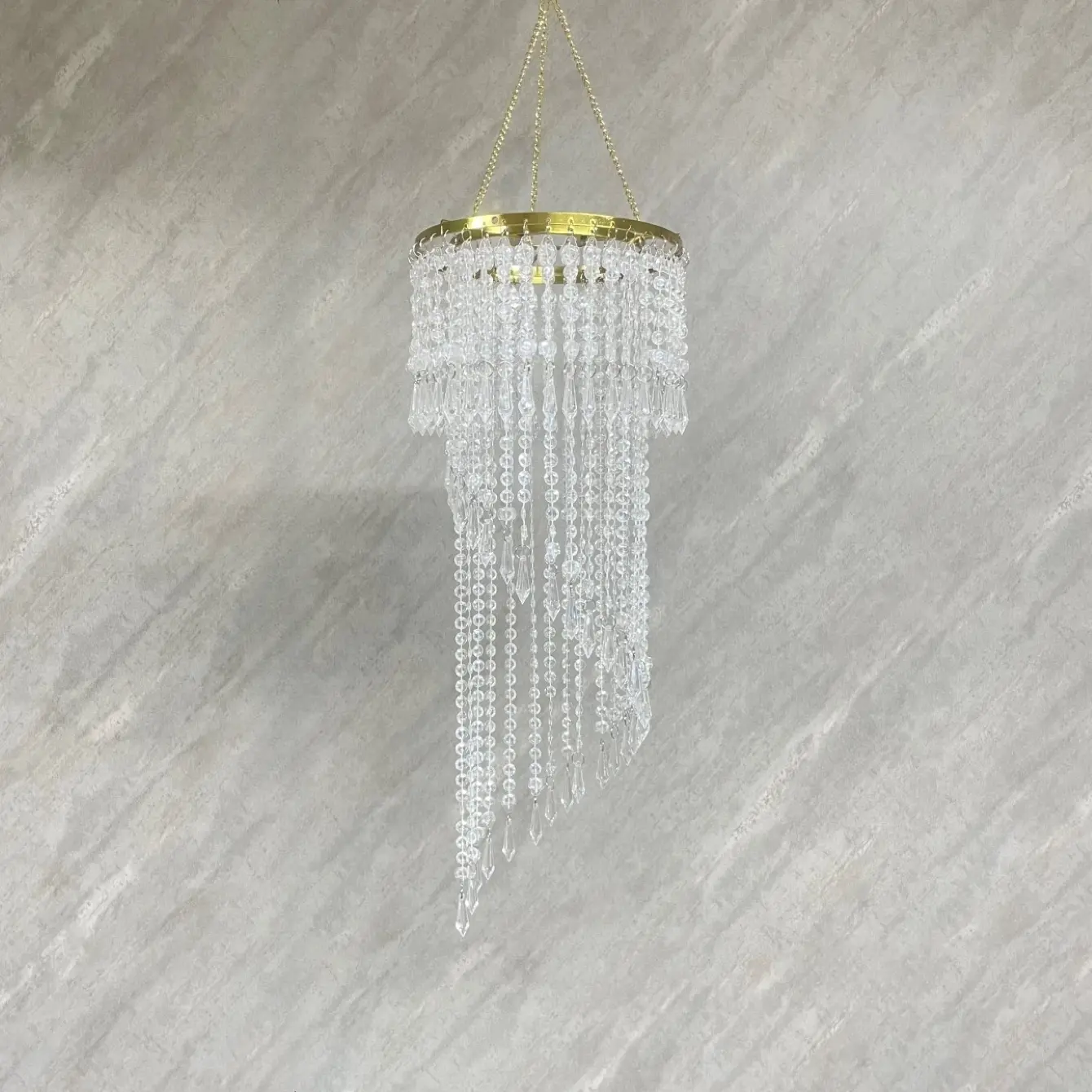 Elegant Beaded Curtain, Luxury Wedding Engagement Birthday Party Decor, Decorative Hanging Ornaments, Acrylic Water Drop Pendant, Rainbow Light Effect, Modern Elegant Decoration, Home Decor Ornaments