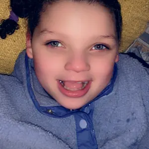 Product Review of Unbrush Detangling Hair Brush by FHI Heat from D**a