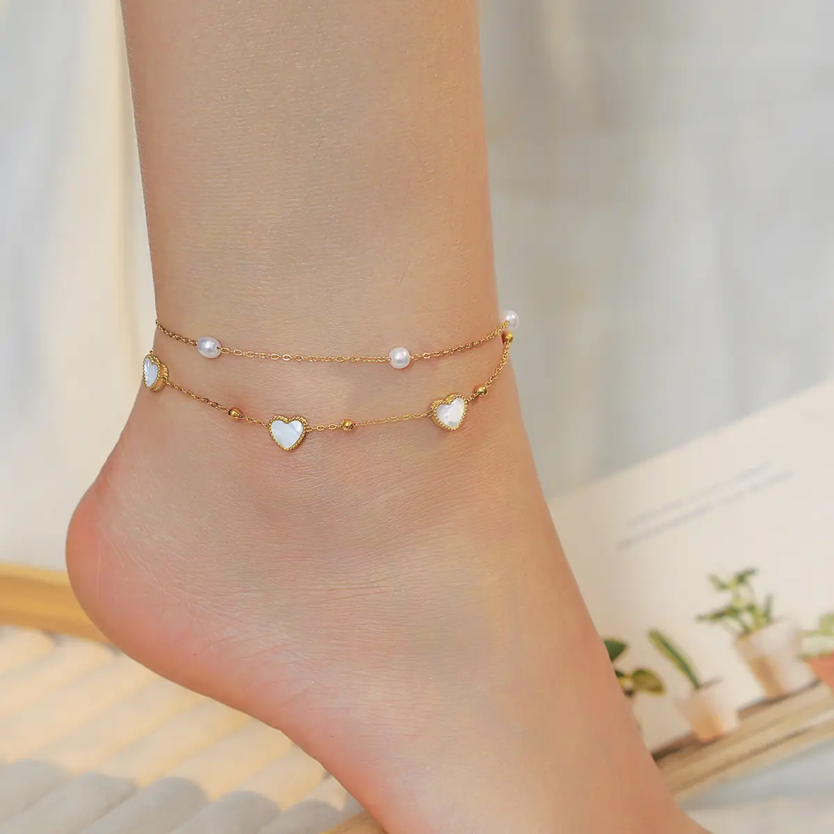 Double-chain Heart Anklet for Women, New Fashionable and Elegant Gold White Shell Heart Pearl Double Layer Sweet Jewelry