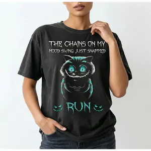 Comfort Women's Casual Round Neck Relaxed Fit T-Shirt, Black Cat Graphic Top, Sarcasm "The Chains On My Mood Swing Just Snapped Run" Print,Halloween Gift for Cat Lovers, Streetwear Tee