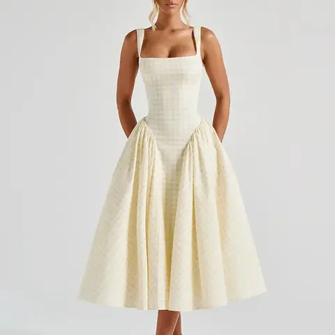 Women's Chic Vibe Gingham Print Square Neck Strappy Tank Dress Fashion Sleeveless Slim-Fit A-Line Dress for Daily Outdoor Wear, Ladies Dress for Summer, Womenswear, Fashionable Dress, A Line Dresses