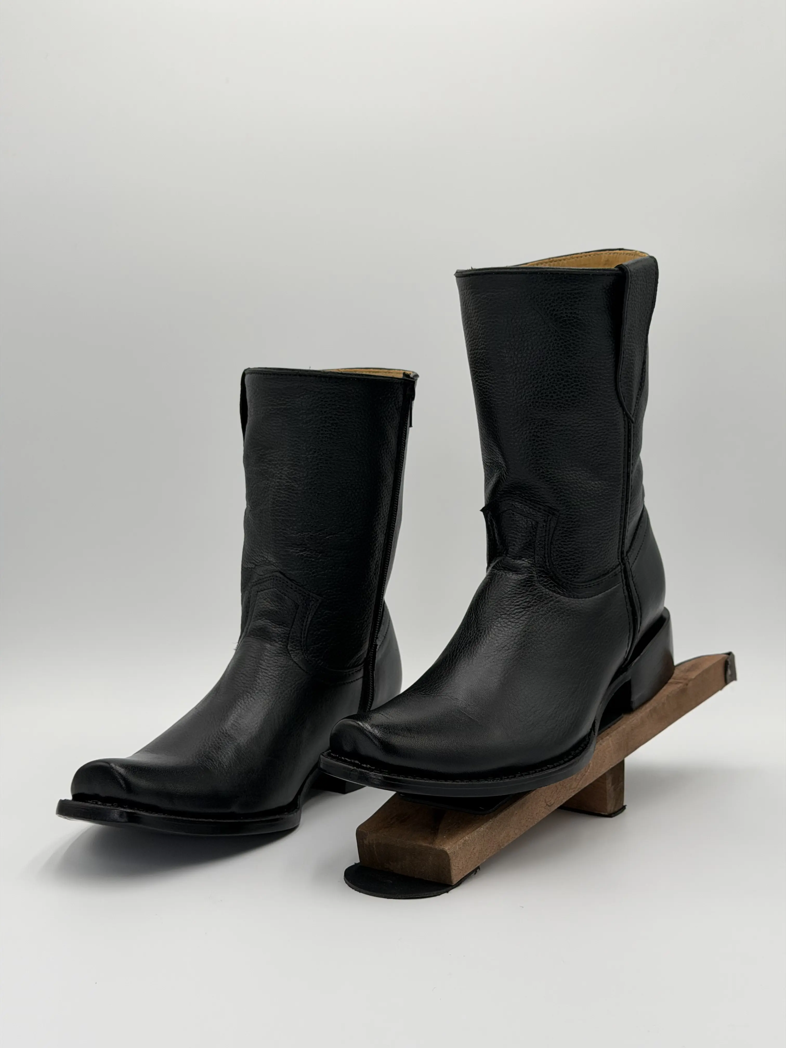 Bota- Dubai Color Negro