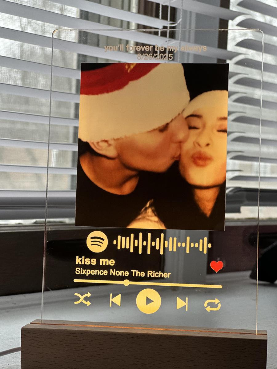 Item: Style2, LED Warm Light Wooden Base