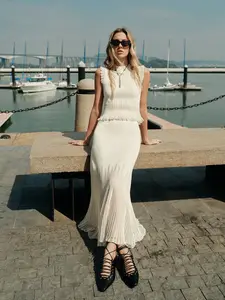 Elegant Mesh Panel Pleated Skirt