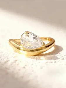 1pc Fashionable Curved Copper with Water Droplet Shaped Zircon Ring, Simple Design, Feminine Temperament, Elegant and Casual, Versatile and Personalized Ring, Teardrop Bridal Rings