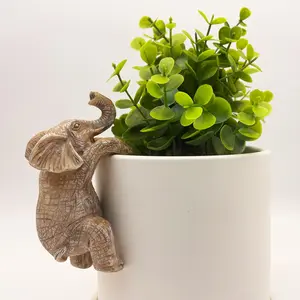 Resin Climbing Elephant Flower Pot Hugger Statue Hanging Planter Decor for Home Garden Fence Balcony Patio Lawn Yard Ornament